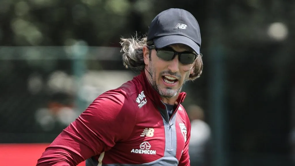Zubeldía, técnico do São Paulo