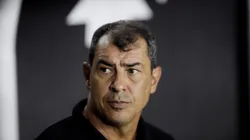 Fábio Carille acompanha equipe vascaína - Foto: Reinaldo Campos/AGIF