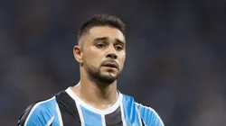João Pedro, lateral do Grêmio