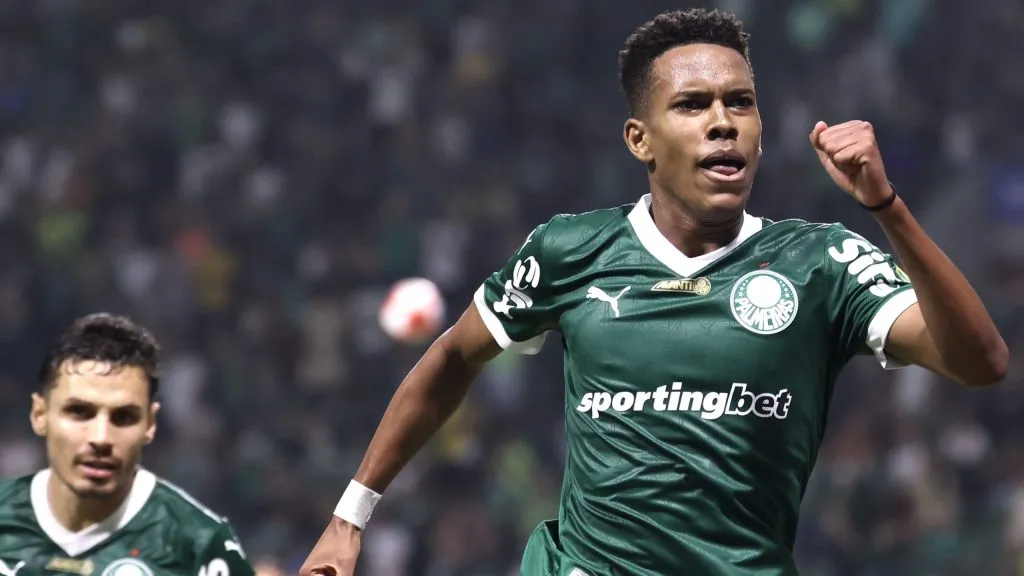 Estêvão em partida do Palmeiras