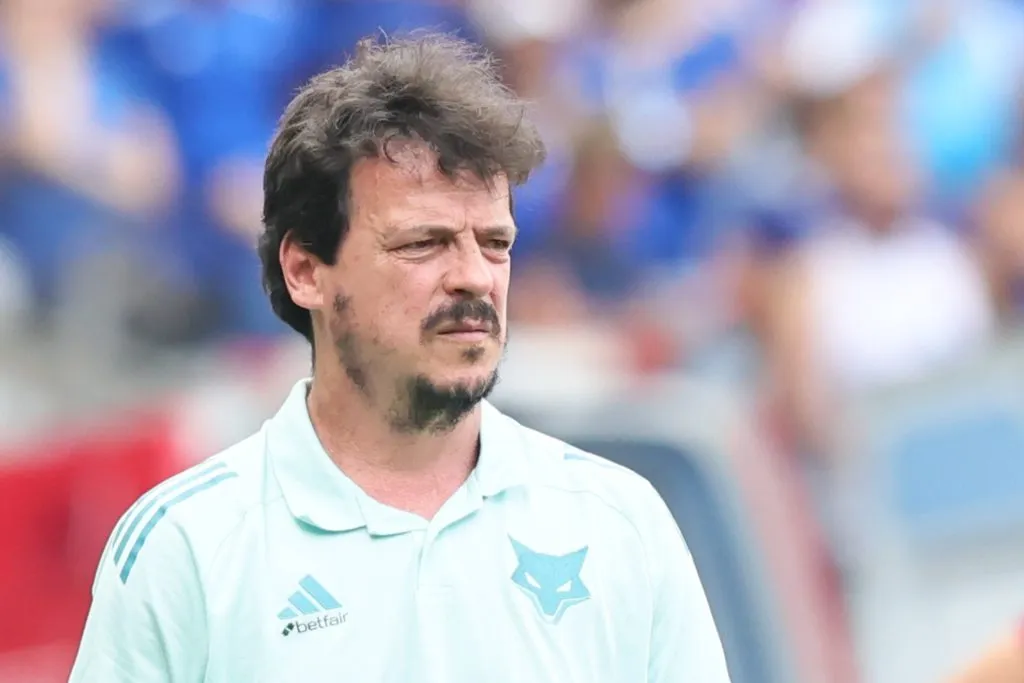 Fernando Diniz: passagem pelo Cruzeiro após deixar o Flu – Foto: Gilson Lobo/AGIF