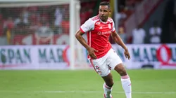 Fernando é um dos jogadores experientes do Internacional. Foto: Maxi Franzoi/AGIF