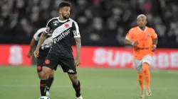 Paulinho, jogador do Vasco e seu companheiro de equipe Paulo Henrique foram alvo de críticas após falhas na estreia da Sul-Americana