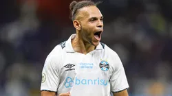 Braithwaite começou no banco, mas entrou e decidiu o jogo para o Grêmio