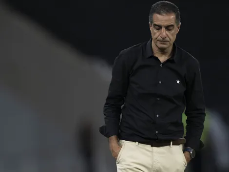 Com expulsão de Igor Jesus, Botafogo perde para a Universidad de Chile pela Libertadores