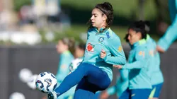 Angelina durante o segundo dia de preparação para amistoso - Créditos: Rafael Ribeiro/CBF