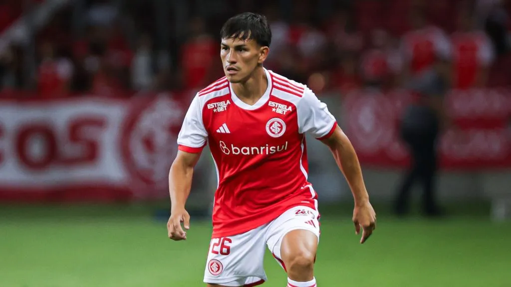 Bernabei pelo Internacional. Foto: Maxi Franzoi/AGIF