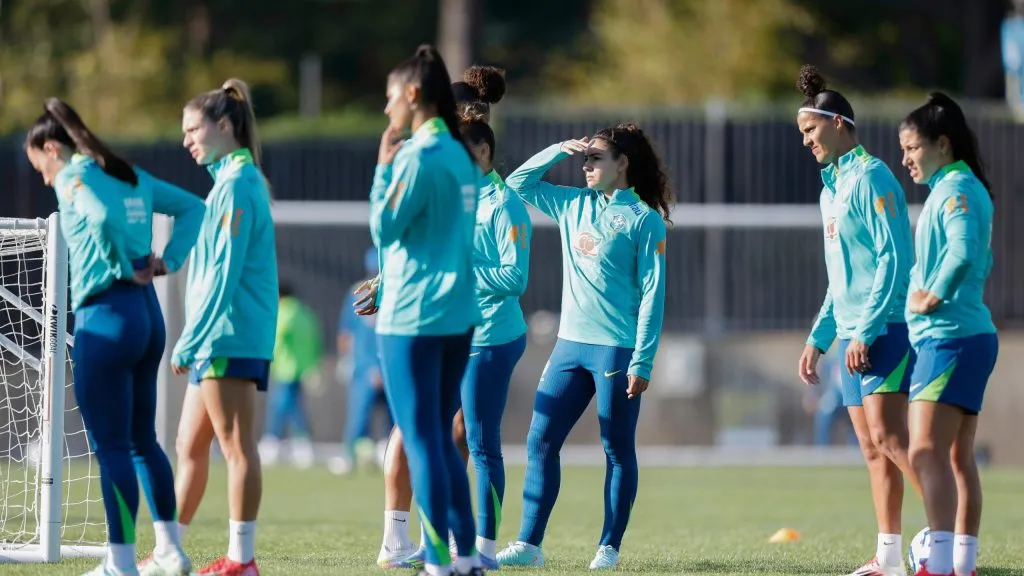 Seleção Brasileira Feminina em treino para amistoso na Universidade da Califórnia nos Estados Unidos