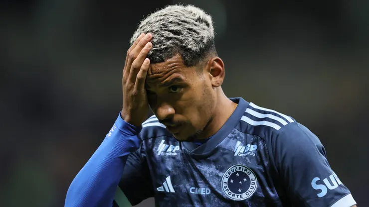 Matheus Pereira teve "contratempos" com Villalba no Cruzeiro - Foto: Gilson Lobo/AGIF.