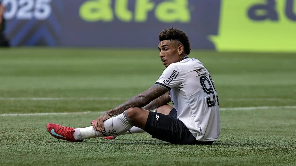 Igor Jesus jogador do Botafogo durante partida contra o Palmeiras no estádio Arena Allianz Parque pelo campeonato Brasileiro A 2025. Foto: Fabio Giannelli/AGIF