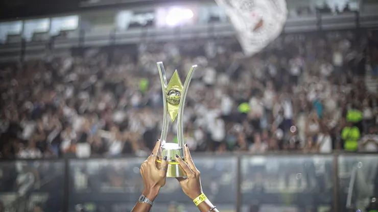 Troféu da Série A3 do Brasileirão - Foto: Matheus Lima/Vasco.