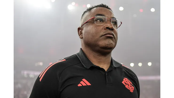 Roger Machado indicou ao Internacional a contratação do lateral Puma Rodríguez, do Vasco