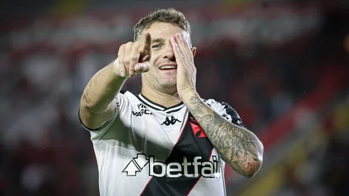 Vegetti igualou marca história de Cano no Vasco. Foto: Matheus Lima/Vasco