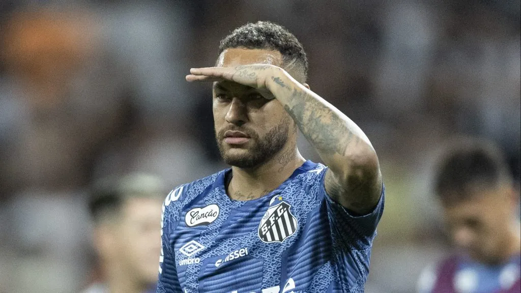 Neymar tem futuro incerto no Santos - (Photo by Alexandre Schneider/Getty Images).