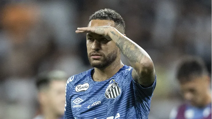 Neymar tem futuro incerto no Santos - Foto: Alexandre Schneider/Getty Images