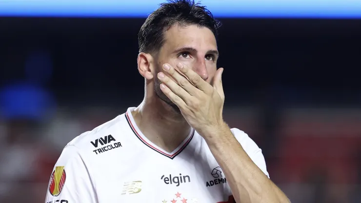 Calleri lamenta gol perdido no Tricolor