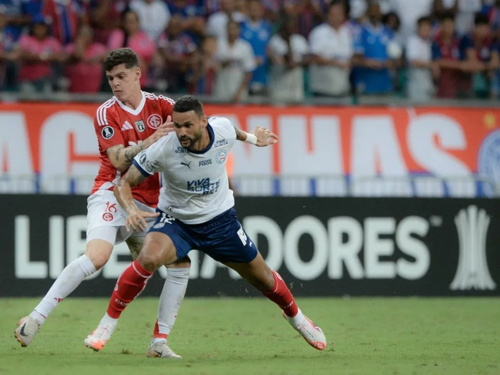 Ronaldo: volante pode começar jogo contra o Cruzeiro – Foto: Jhony Pinho/AGIF