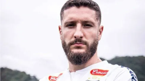 Zé Rafael em anúncio do Santos (Reprodução/Santo)