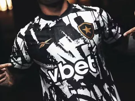 Confira fotos da nova camisa do Botafogo para 2025