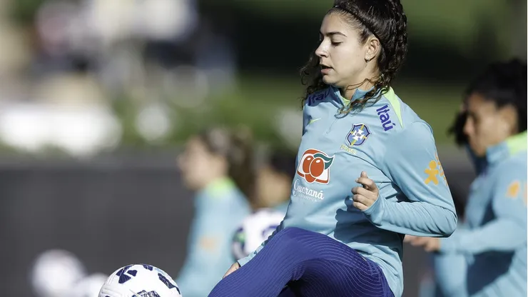 Jogadora Angelina treinando em Los Angeles. Foto: Rafael Ribeiro/CBF