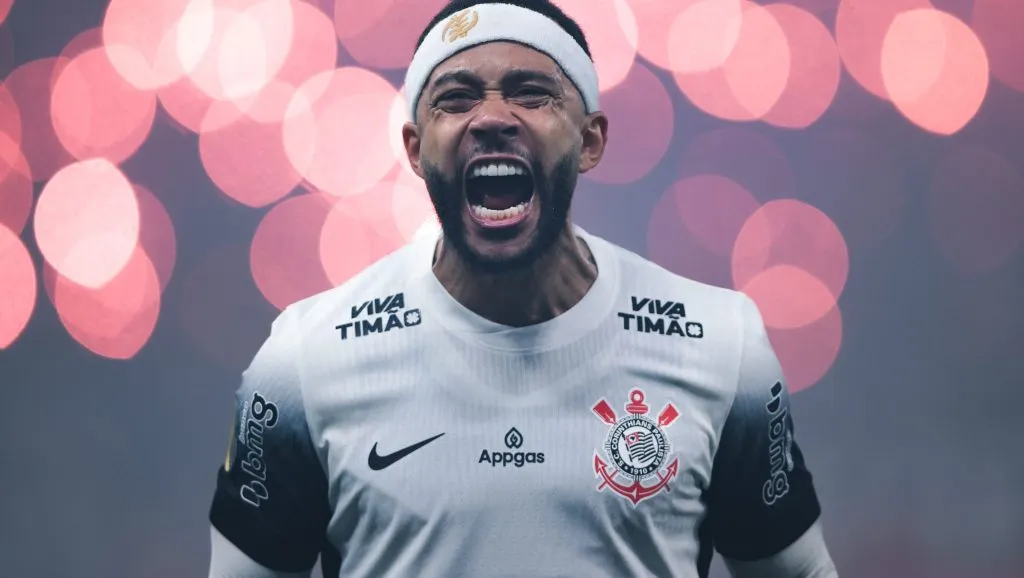 Memphis Depay foi questionado - Foto: Ettore Chiereguini/AGIF