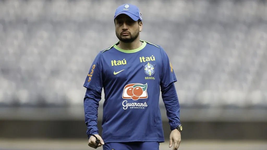 Arthur Elias em treinamento da Seleção Feminina nos Estados Unidos