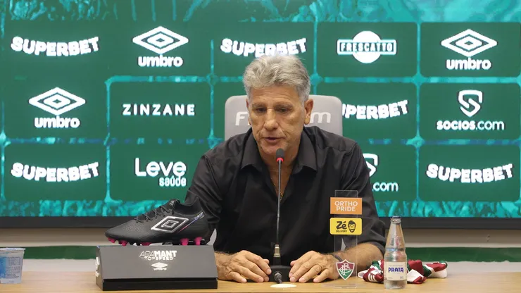 Renato Gaúcho concede entrevista coletiva em sua apresentação. Foto: Marcelo Gonçalves/Fluminense.