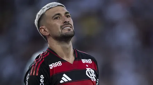 Arrascaeta durante partida entre Vasco e Flamengo, no Estádio Nilton Santos, pelo Campeonato Carioca.