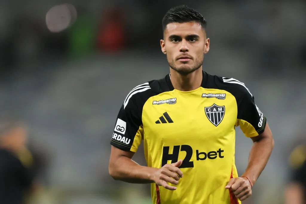 Fausto Vera perde espaço no Galo e tem futuro indefinido. Foto: Gilson Lobo/AGIF