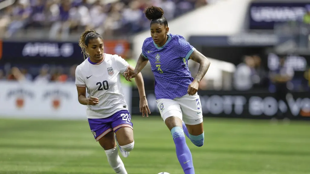Jogadoras do Brasil e Estados Unidos em amistoso em abril de 2025
