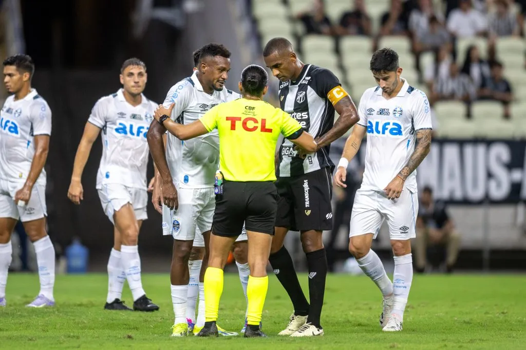 Grêmio perde para o Ceará pela segunda rodada do Brasileirão. Foto: Baggio Rodrigues/AGIF