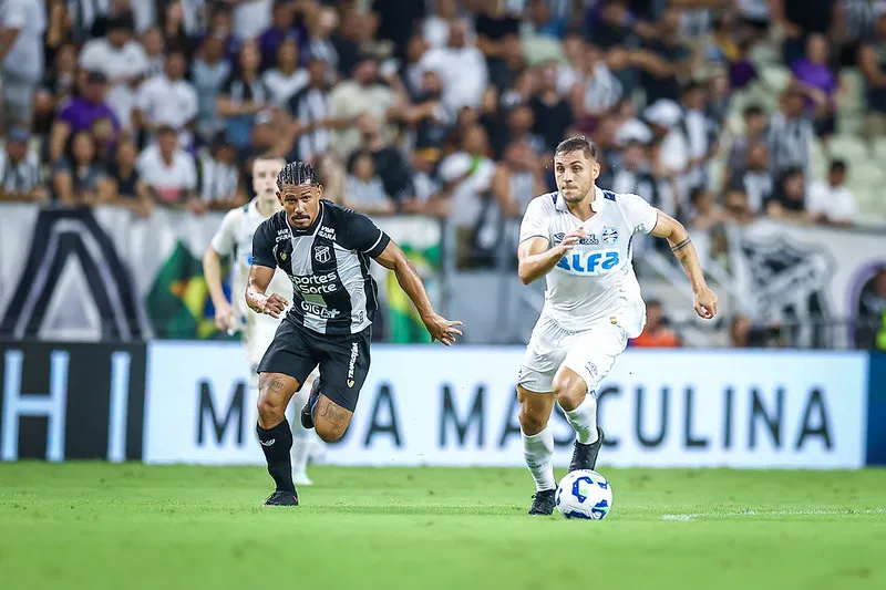 Grêmio perdeu para o Ceará pelo Brasileirão.