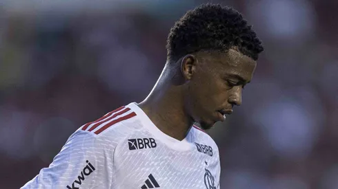 Carlinhos, atacante do Vitória, ex-Flamengo