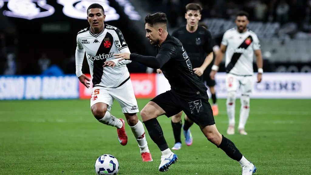  Igor Coronado jogador do Corinthians durante partida contra o Vasco no estádio Arena Corinthians pelo campeonato Brasileiro A 2025. Foto: Fabio Giannelli/AGIF