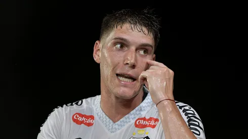 Rollheiser pode perder vaga de titular do Santos contra Internacional