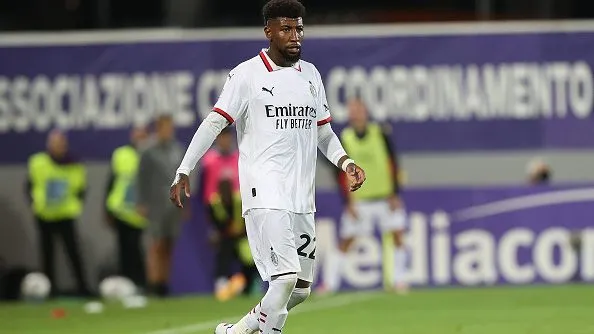 Emerson Royal durante partida. Foto: Gabriele Maltinti/Getty Images