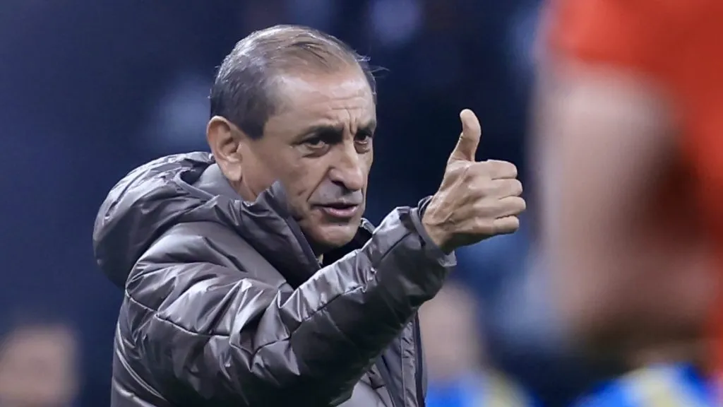 Ramón Díaz vinha pressionado no Corinthians. - Foto: Marcello Zambrana/AGIF.