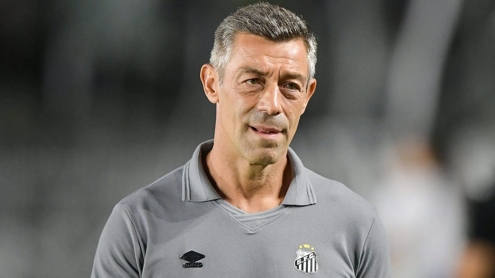 Pedro Caixinha está pressionado - Foto: Thiago Ribeiro/AGIF.