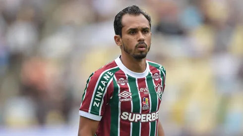 Lima, jogador do Fluminense, durante partida contra o RB Bragantino, pelo Campeonato Brasileiro. Foto: Thiago Ribeiro/AGIF.