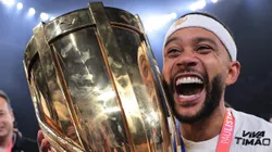 Depay reprovou o gramado do Palmeiras.