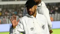 NEYMAR jogador do Santos jogador do Bahia durante partida no estádio Vila Belmiro pelo campeonato Brasileiro A 2025.