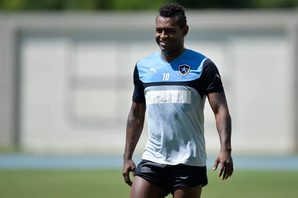 RIO DE JANEIRO – RJ – 10/04/2015 – Treino do Botafogo – Jobson durante treino do Botafogo no Engenhao. Foto: Pedro Martins/AGIF