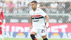 Alisson jogador do São Paulo durante partida contra o Atlético-MG no estádio Mineirão pelo campeonato Brasileiro A 2025.