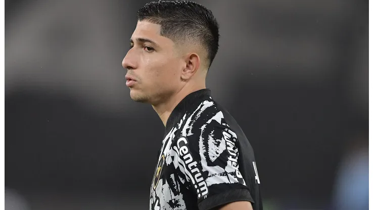 Botafogo enfrenta o Carabobo, no Nilton Santos, em busca da primeira vitória nesta edição de Libertadores.
