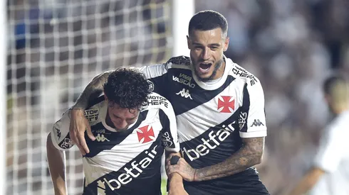Nuno Moreira jogador do Vasco comemora seu gol - Foto: Alexandre Loureiro/AGIF