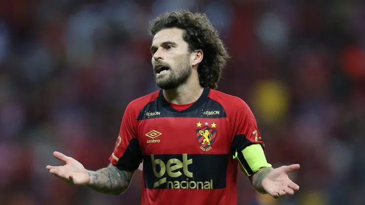 Lucas Lima, meia do Sport, ex-Palmeiras