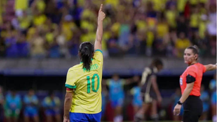 Jogadora Marta. Foto: Rafael Vieira/AGIF