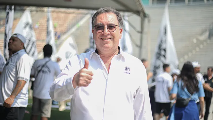 Marcelo Teixeira segue atrás de um novo técnico ao Santos.