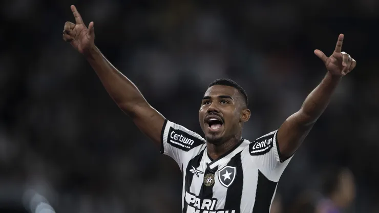 Cuiabano, lateral do Botafogo é xodó da torcida alvinegra e conquistou destaque no time