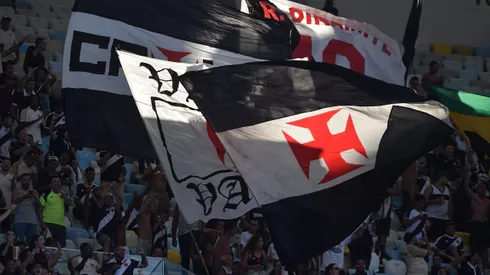 Carlos Amoedo revela acordo com Flamengo e Fluminense por jogos no Maracanã até 2026.